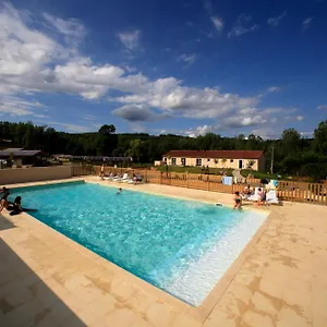 3* Holiday park Terres De France - Les Hameaux De Pomette